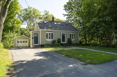 524 Cottage Road South Portland ME 04106