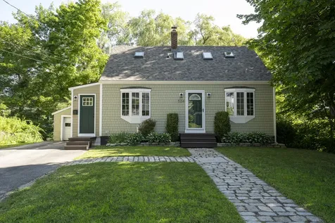 524 Cottage Road South Portland ME 04106