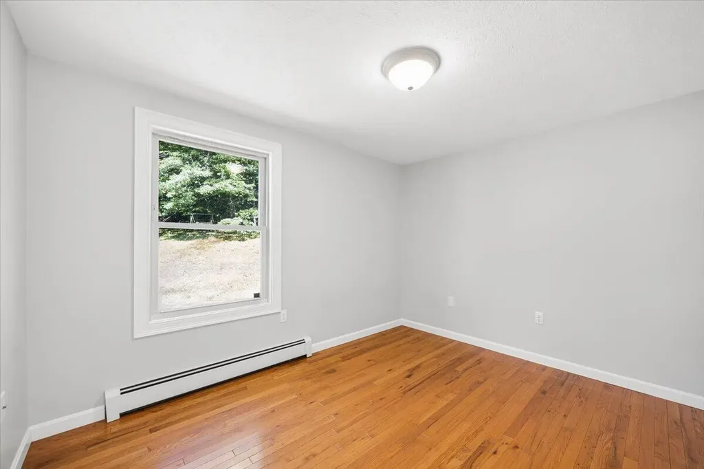 8 Running Brook Drive Sanford ME 04073
