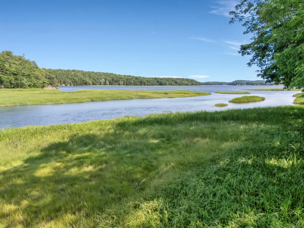 606 Main Road Phippsburg ME 04562
