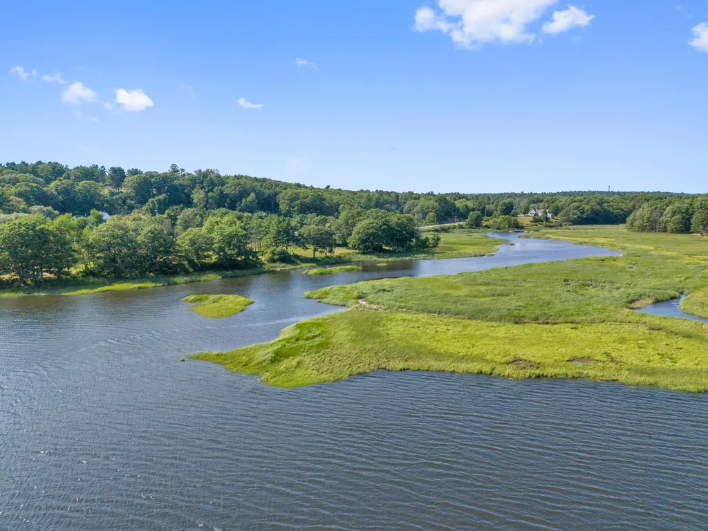 606 Main Road Phippsburg ME 04562