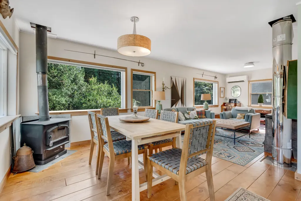 606 Main Road Phippsburg ME 04562