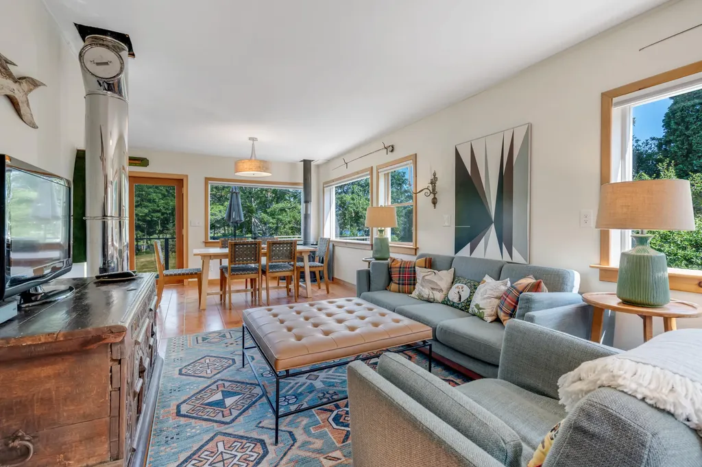 606 Main Road Phippsburg ME 04562