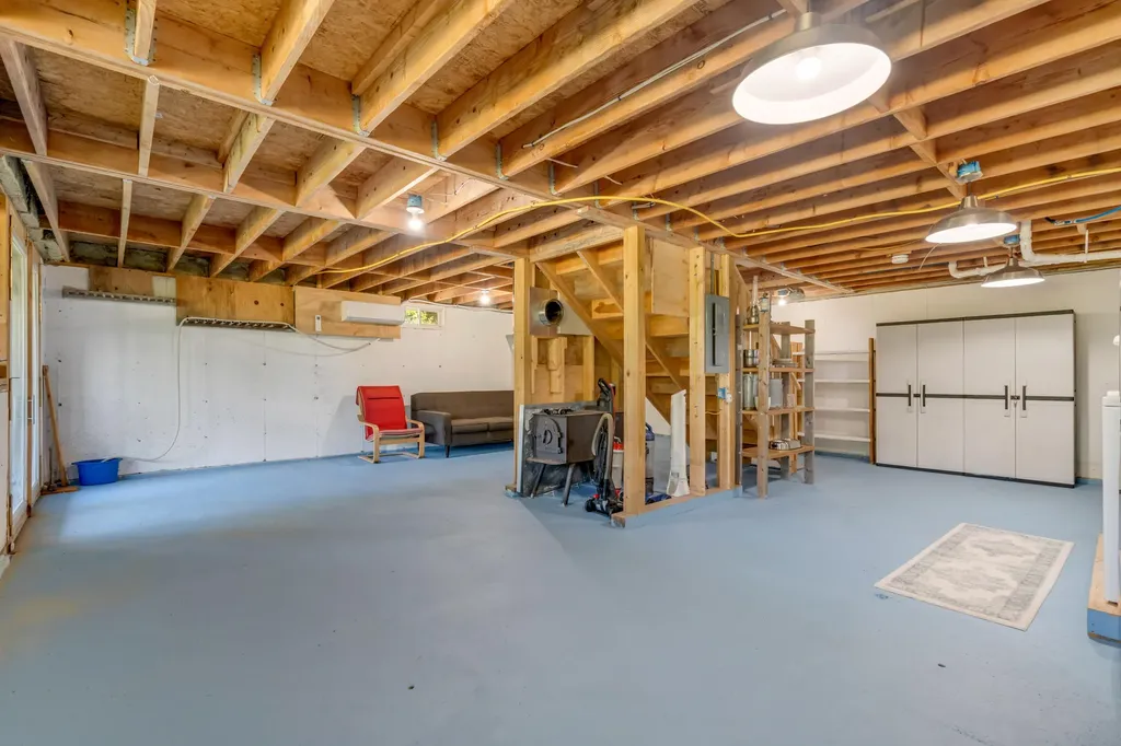 606 Main Road Phippsburg ME 04562
