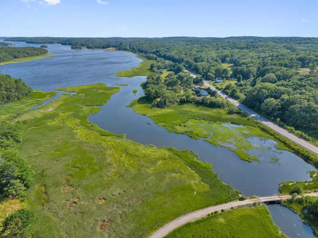 606 Main Road Phippsburg ME 04562