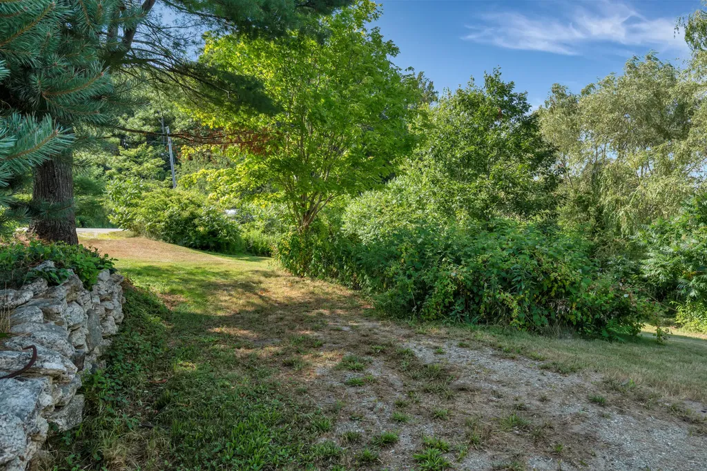 606 Main Road Phippsburg ME 04562