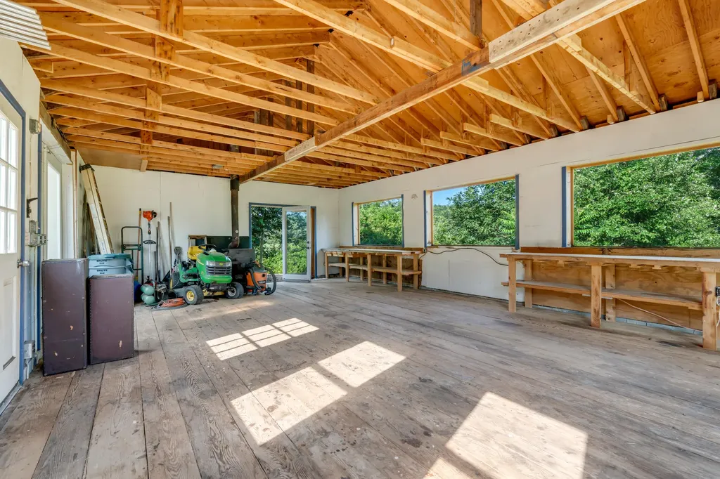 606 Main Road Phippsburg ME 04562