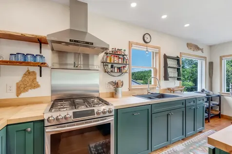 606 Main Road Phippsburg ME 04562