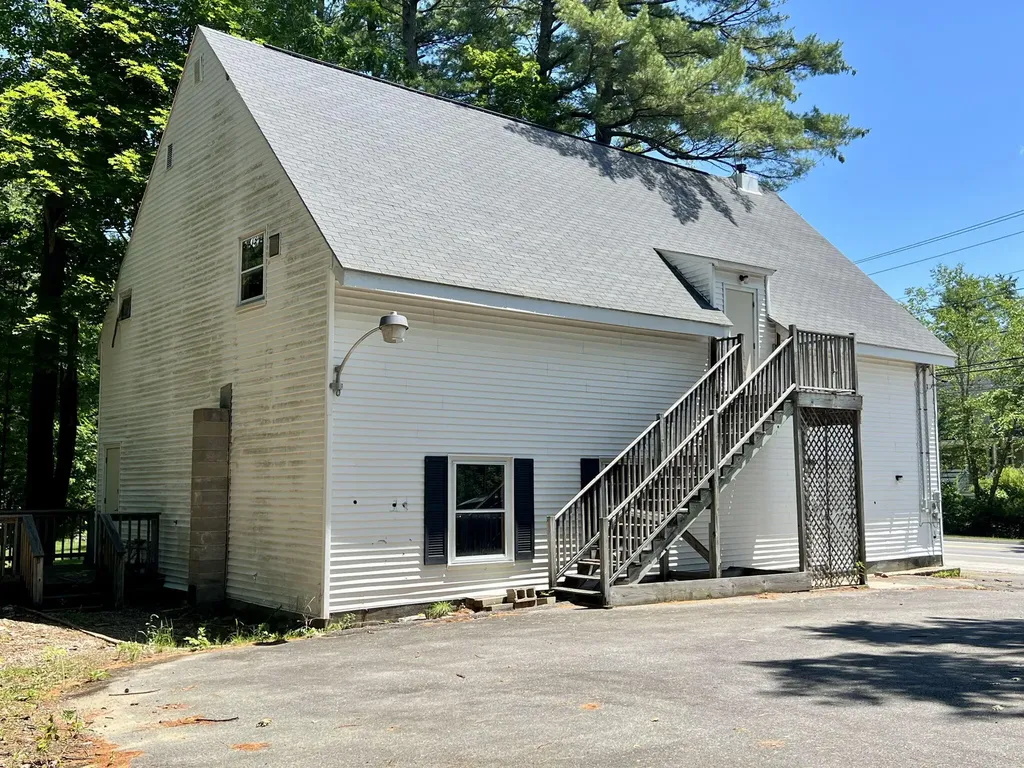 44 Allen Avenue Extension Falmouth ME 04105