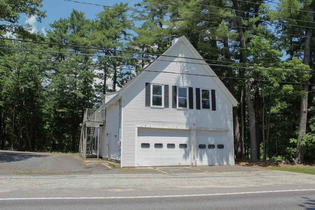44 Allen Avenue Extension Falmouth ME 04105