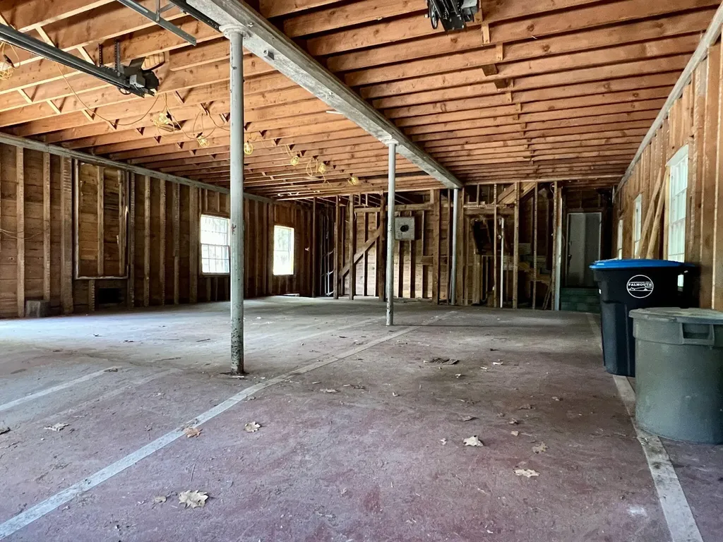 44 Allen Avenue Extension Falmouth ME 04105