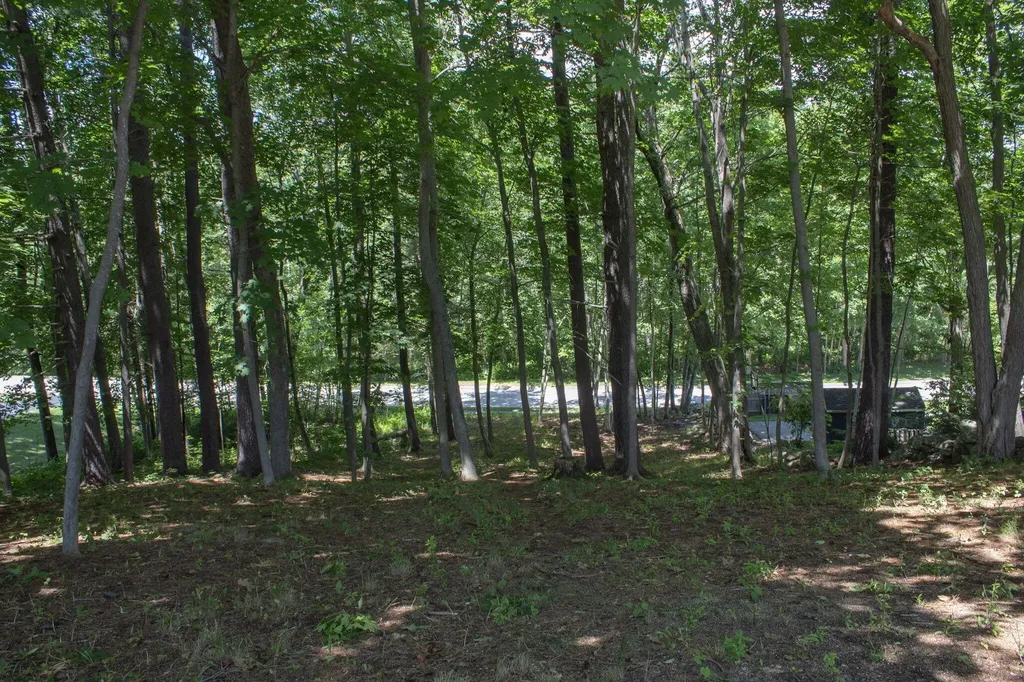 44 Allen Avenue Extension Falmouth ME 04105