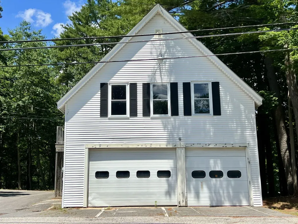 44 Allen Avenue Extension Falmouth ME 04105