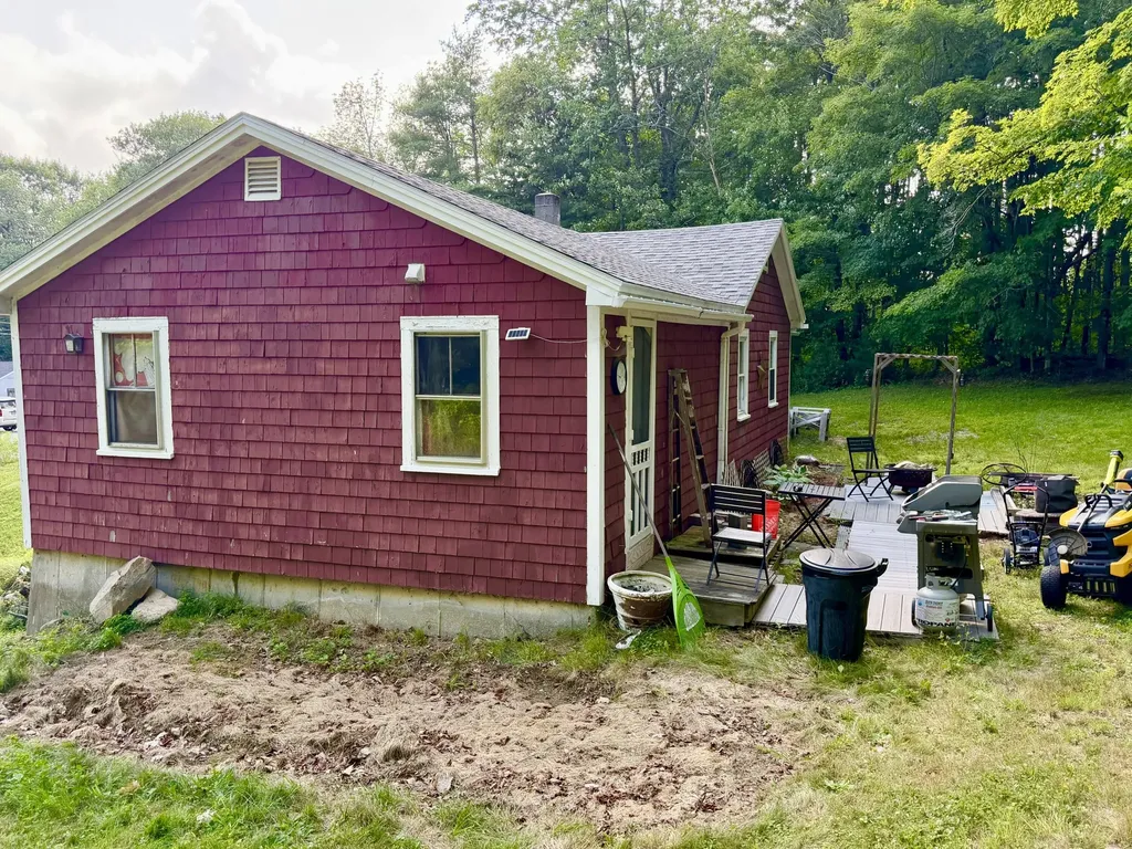 421 Fuller Road Hermon ME 04401