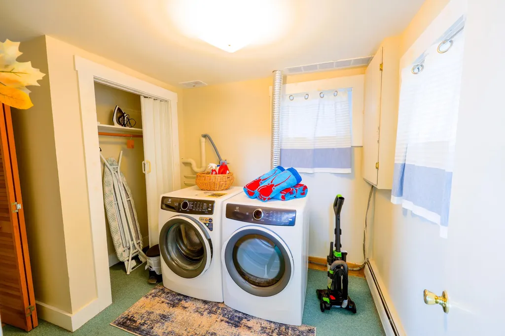 29 Sherman Street Newport ME 04953