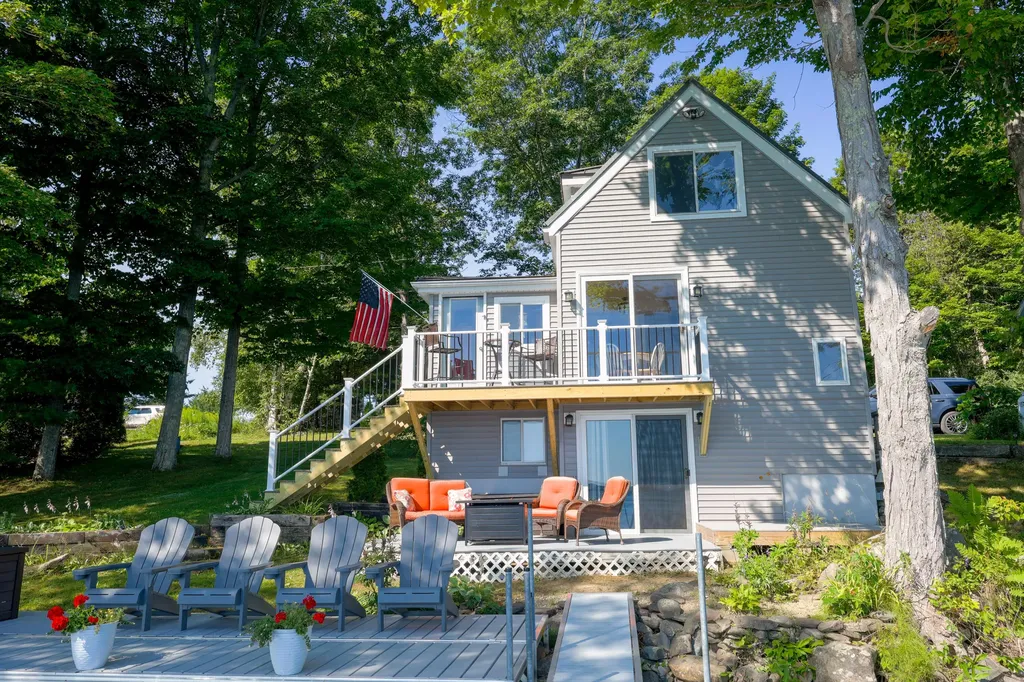 29 Sherman Street Newport ME 04953