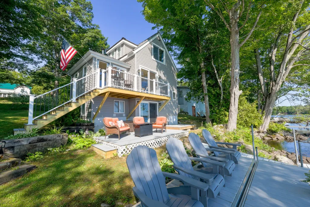 29 Sherman Street Newport ME 04953