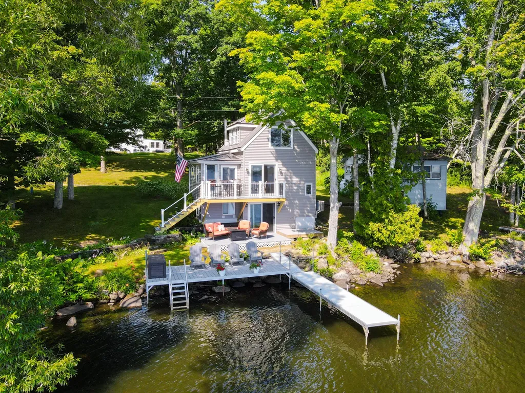 29 Sherman Street Newport ME 04953