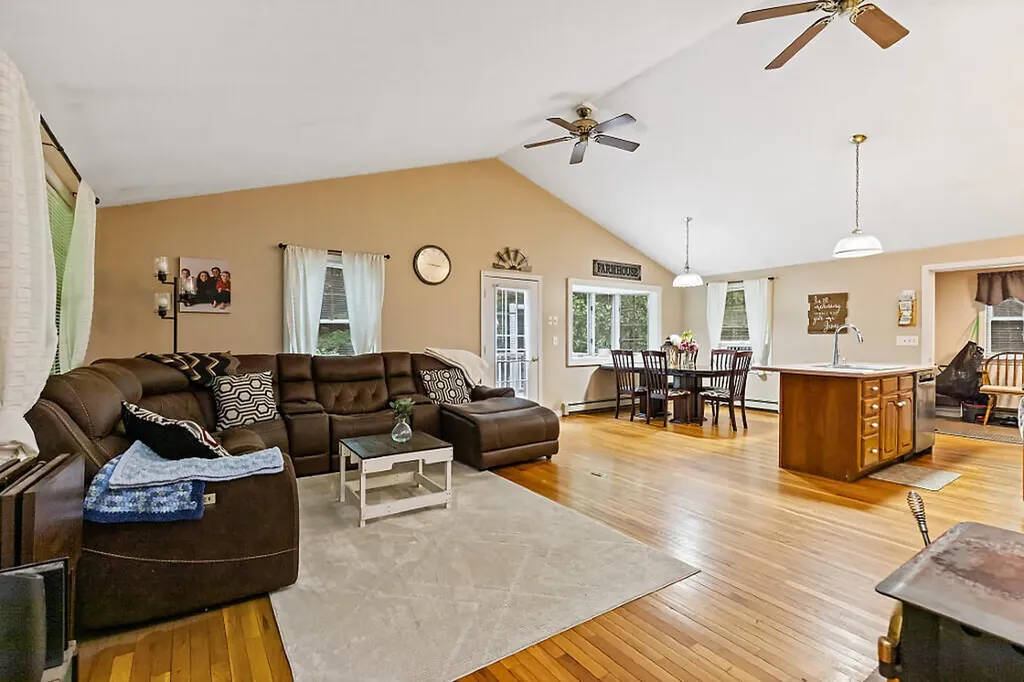 279 Dunn Road Belgrade ME 04917
