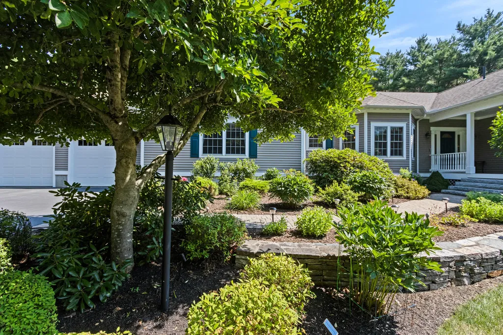 7 Moses Lane Scarborough ME 04074