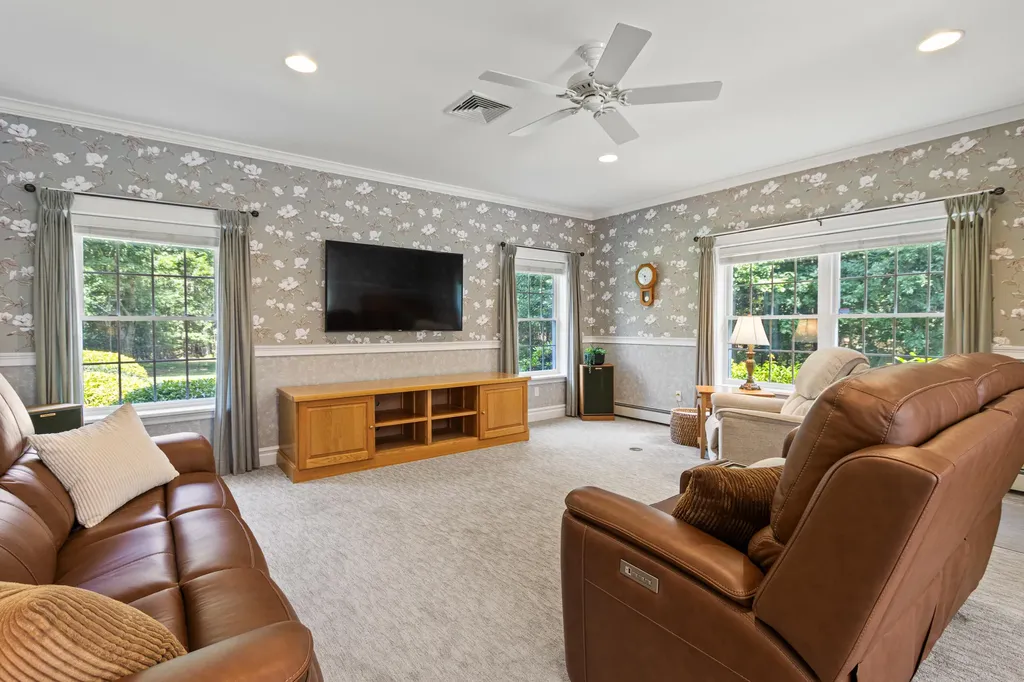 7 Moses Lane Scarborough ME 04074