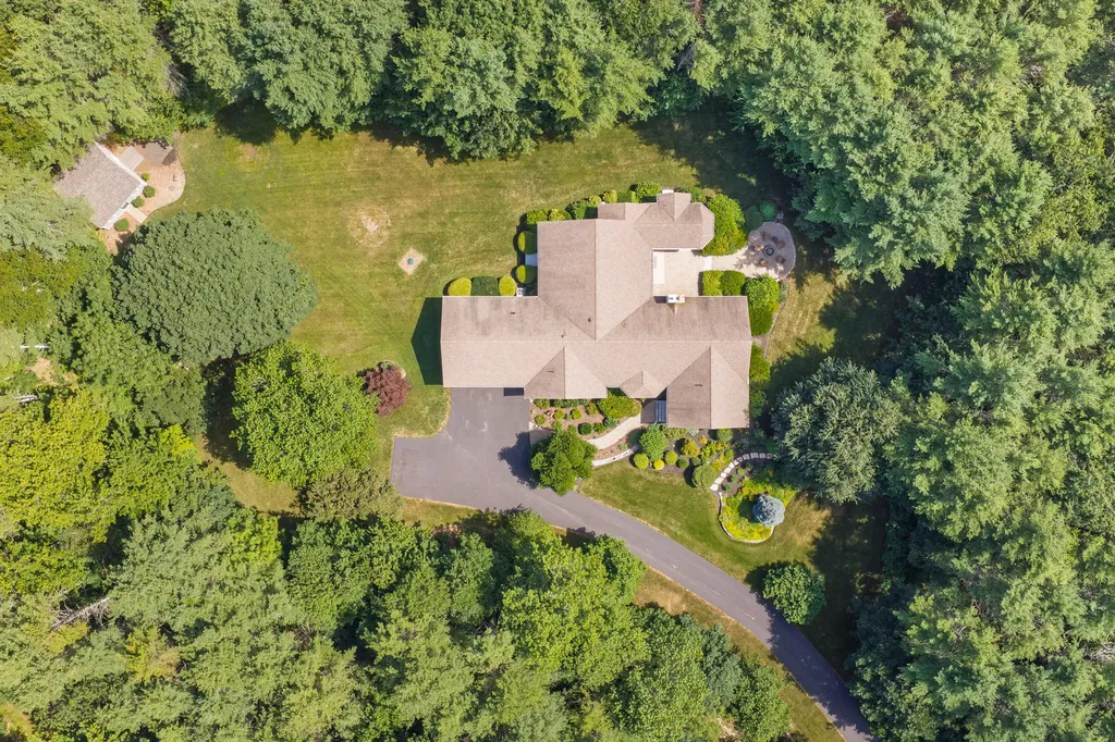 7 Moses Lane Scarborough ME 04074