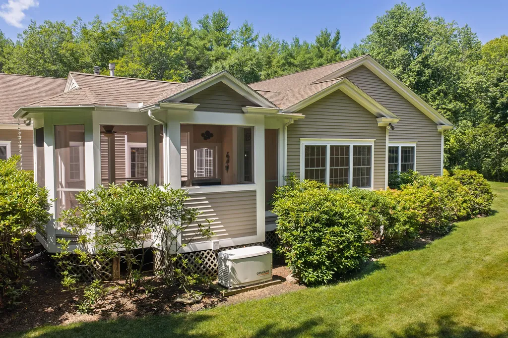 7 Moses Lane Scarborough ME 04074