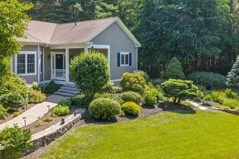 7 Moses Lane Scarborough ME 04074