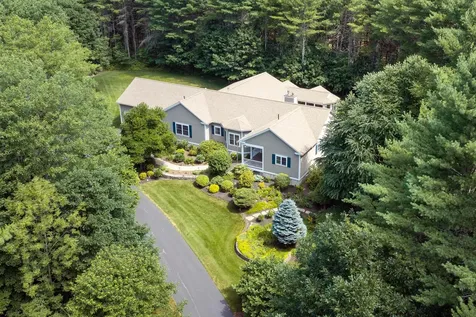 7 Moses Lane Scarborough ME 04074