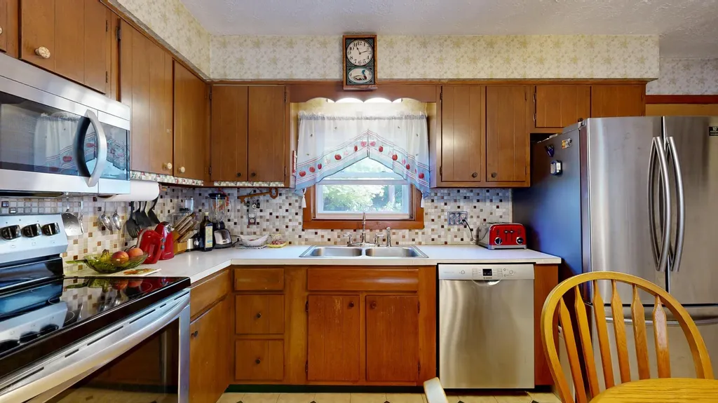 4 Brault Street Lewiston ME 04240