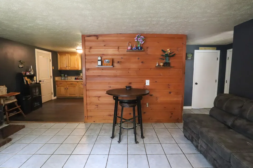 115 Sand Road Naples ME 04055
