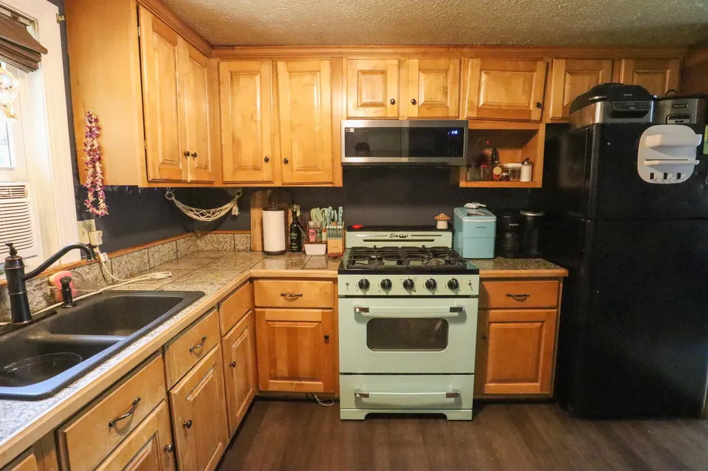 115 Sand Road Naples ME 04055