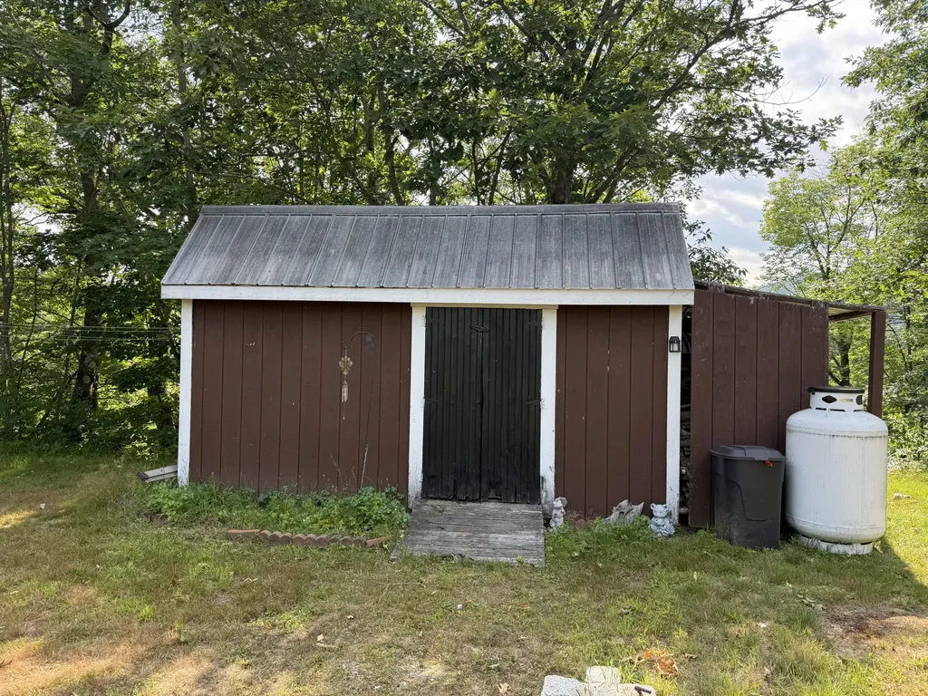 1308+1312 Canton Point Road Dixfield ME 04224