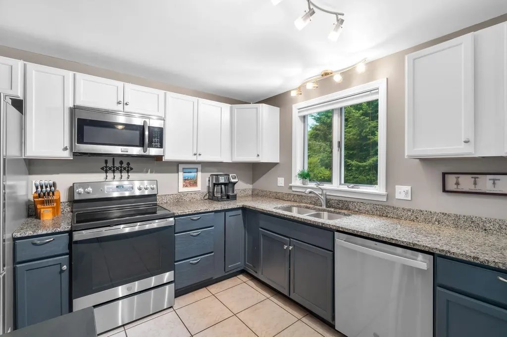 22 Turkey Trail Windham ME 04062