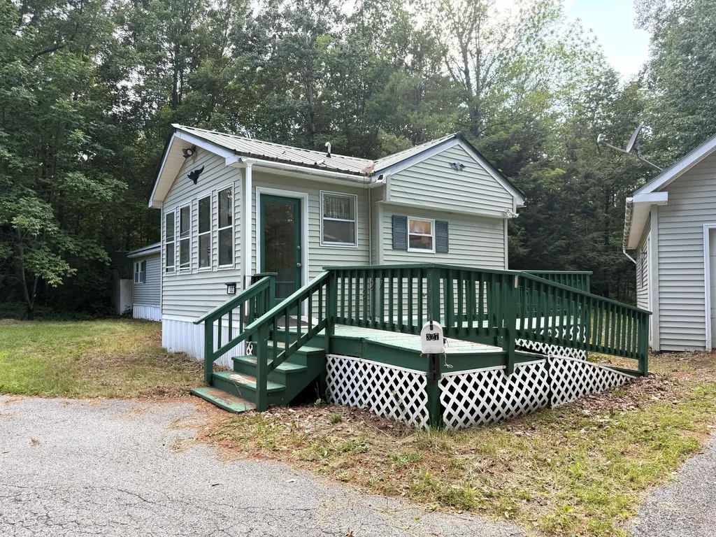 327 Middle Road Oakland ME 04963
