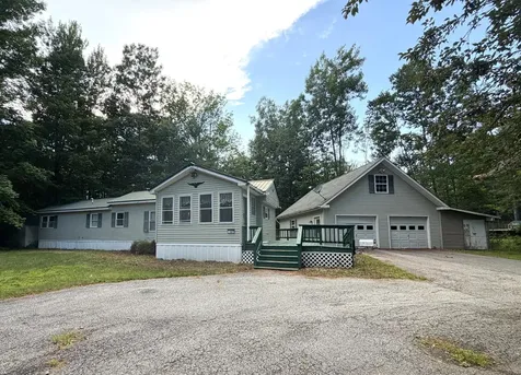 327 Middle Road Oakland ME 04963