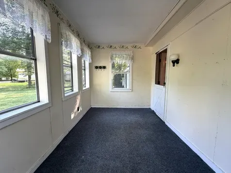 327 Middle Road Oakland ME 04963