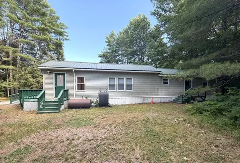327 Middle Road Oakland ME 04963
