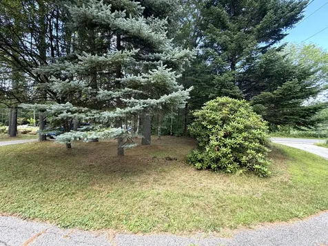 327 Middle Road Oakland ME 04963