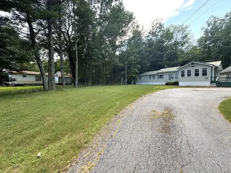327 Middle Road Oakland ME 04963