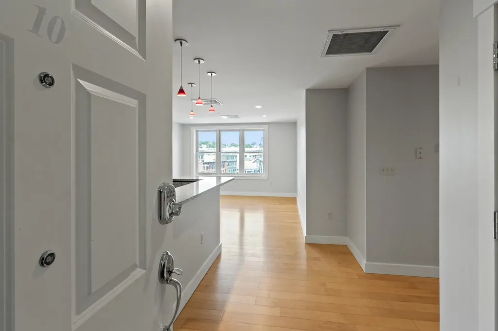 207 Fore Street Portland ME 04101