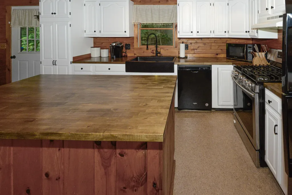 585 Parsonsfield Road Limerick ME 04048