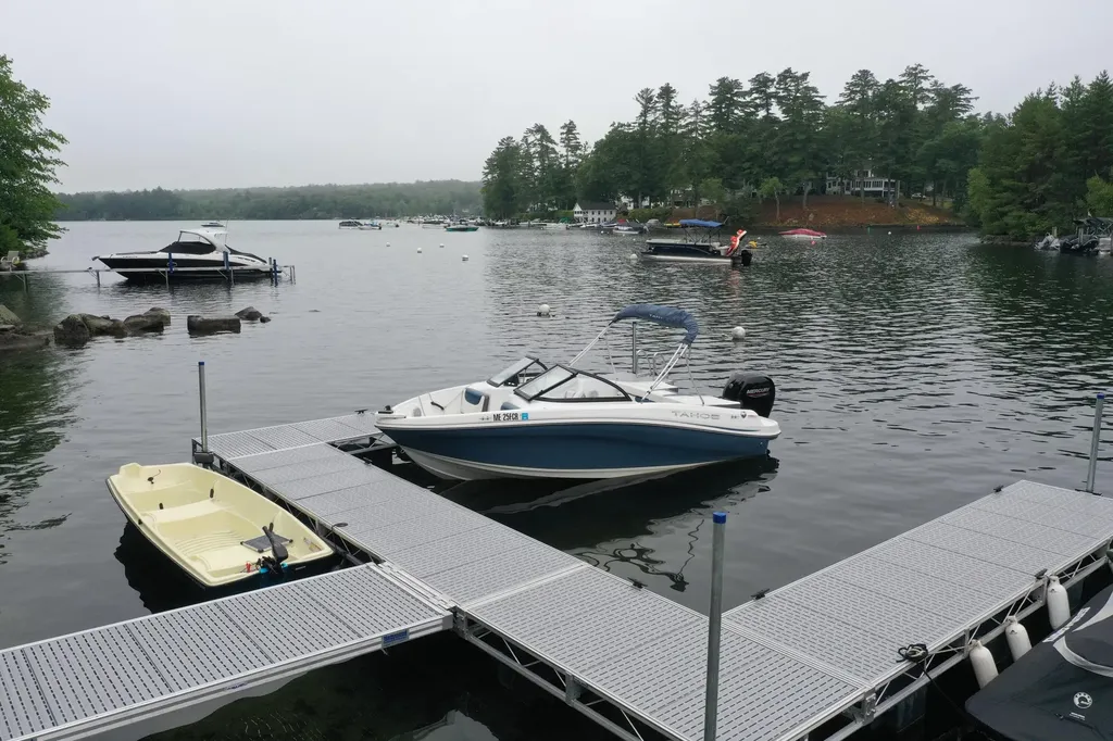 14 Family Circle Windham ME 04062