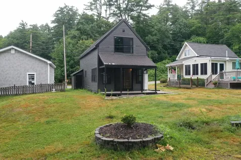 14 Family Circle Windham ME 04062
