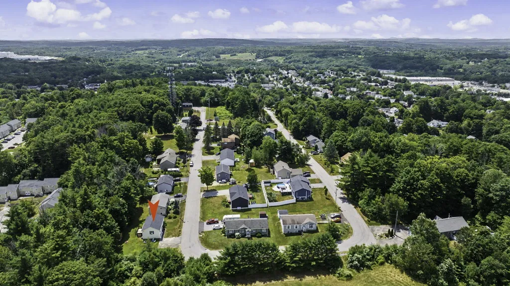 55 Hillcrest Avenue Lewiston ME 04240