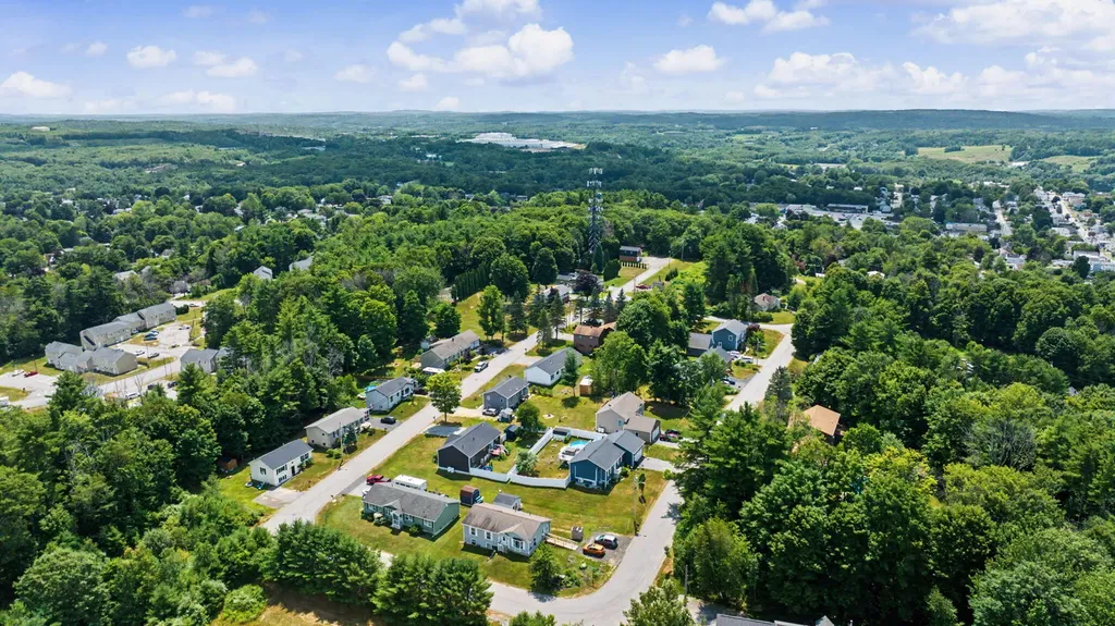 55 Hillcrest Avenue Lewiston ME 04240