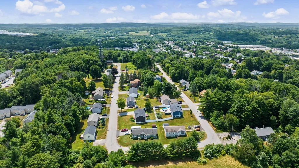 55 Hillcrest Avenue Lewiston ME 04240