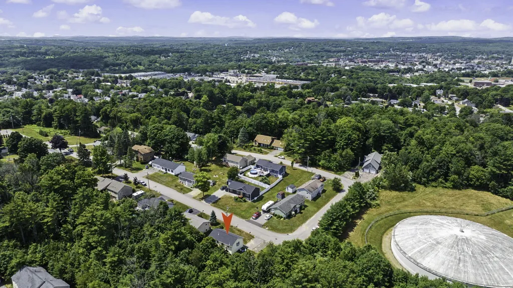 55 Hillcrest Avenue Lewiston ME 04240