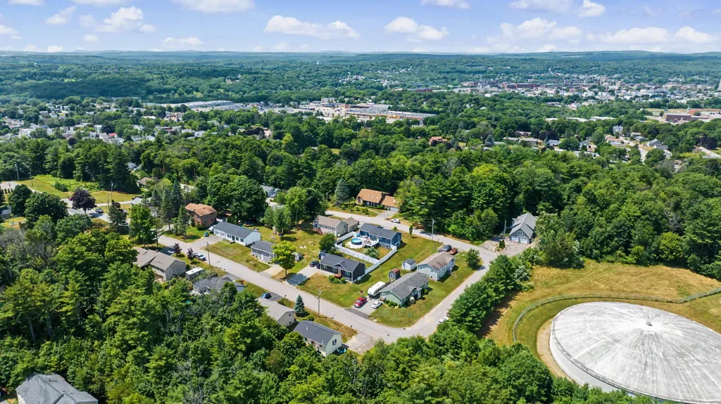 55 Hillcrest Avenue Lewiston ME 04240