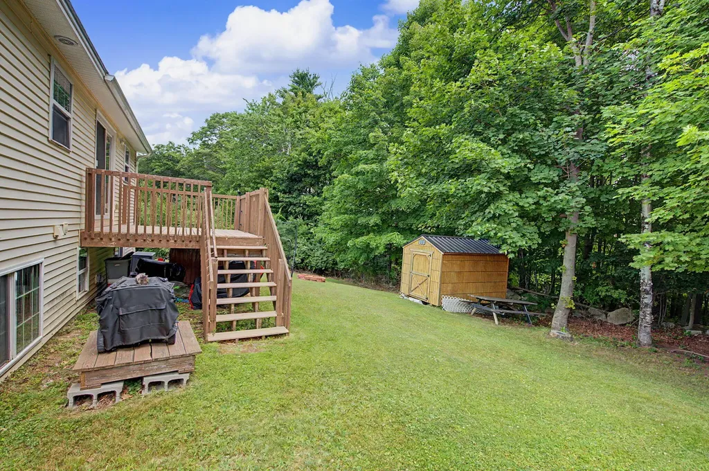 55 Hillcrest Avenue Lewiston ME 04240